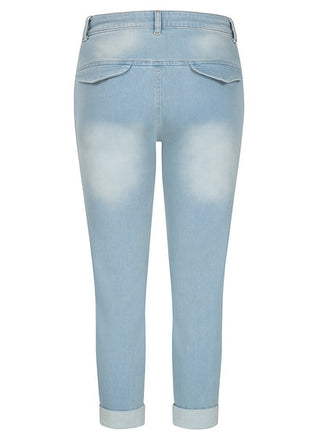Gitta Banko Hose Samoa, lässige Jeans mit sichtbaren Seitentaschen und Reißverschluss, aus Denim mit charakteristischem Taschen-Design hinten.