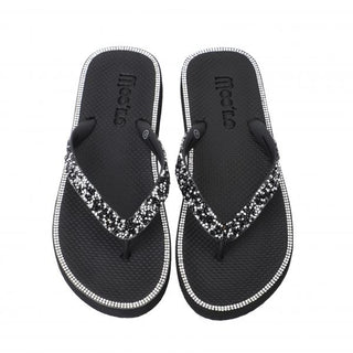Moo ílo Flipis ANNA black: Schwarze Sandalen mit funkelnden Strasssteinen und einer ultraweichen, flexiblen Sohle, die maximalen Komfort und ein natürliches Barfußgefühl bieten. Limitierte Auflage.