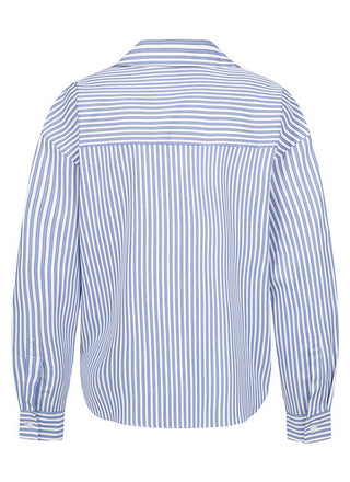 Gitta Banko Anastasia B Striped: Asymmetrische Einknopfbluse mit blauen und weißen Streifen, gerade Passform, ideal für einen stilvollen, modernen Look.