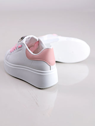OFF#DLY Sneaker Diamant white/rosa, ein weißer Sneaker mit rosa Details und funkelndem Strassstein auf der Lasche, inklusive zwei Paar Schnürsenkeln für variablen Stil.