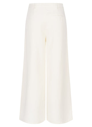 Gitta Banko Jade Pant ecru in lockerem Schnitt mit hohem Bund, aus 100% Tencel, mit Gürtelschlaufen und Eingrifftaschen, präsentiert lässige Eleganz und maximalen Komfort.