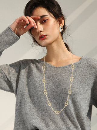 Die OFF#DLY Kette gold aus Edelstahl, 14 Karat vergoldet, hat ein elegantes Design mit einer Länge von 79+5 cm und einem Gewicht von 25,5 g.