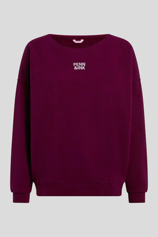 Penn & Ink Sweater print aubergine: Langarm-Crewneck-Sweatshirt mit kleinem weißen PENN & INK-Logo, weiche Baumwollmischung, offene Saumkante am Kragen, gerippte Bündchen, ideal für lässigen Look.
