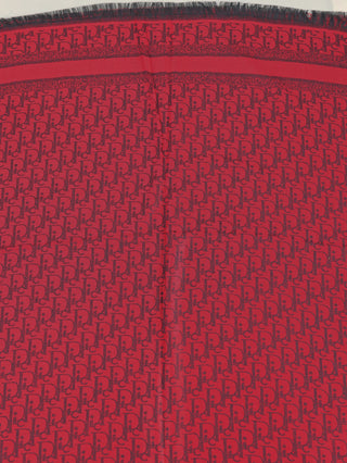 OFF#DLY Schal DD red: Roter Schal mit durchgehendem stilisiertem „D“/„ior“-Monogramm, 180x70 cm, kurze Fransen am Rand, aus 70% Viskose und 30% Baumwolle gefertigt.