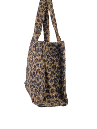 OFF#DLY MY Bag Leo, eine rechteckige Tragetasche mit langen Henkeln, aus flauschigem Material im Leopardenmuster, fotografiert vor weißem Hintergrund. Maße: 45 x 30 x 16 cm.