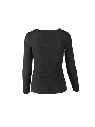 Das Bild zeigt das OFF#DLY Longsleeve light m. Cashmere coffee, ein schlichtes, langärmeliges Oberteil mit schmalem Schnitt, das federleicht und weich dank 5% Kaschmir ist.