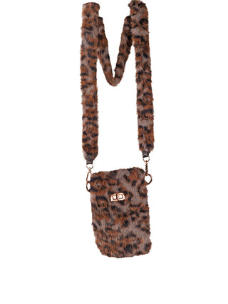 OFF#DLY Mini Fur Bag Leo: Kleine, rechteckige Kunstfelltasche in Leopardenoptik mit langem, plüschigem Riemen und goldfarbenem Drehverschluss auf der Vorderklappe. Größe 20 x 13 cm, Material aus 100% Polyester.