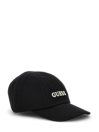 GUESS Gabardine BLA Baseballkappe mit weißem GUESS Logo auf der Vorderseite. Aus 100% Baumwolle, verstellbarer Kordelverschluss für individuelle Passform.
