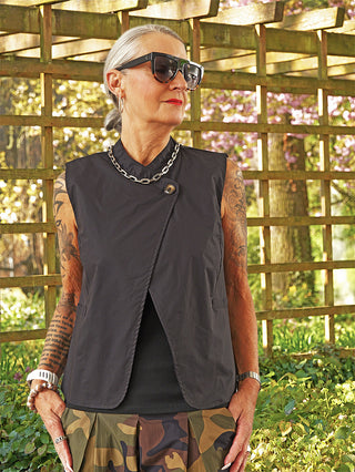 OFF#DLY Weste Frida black