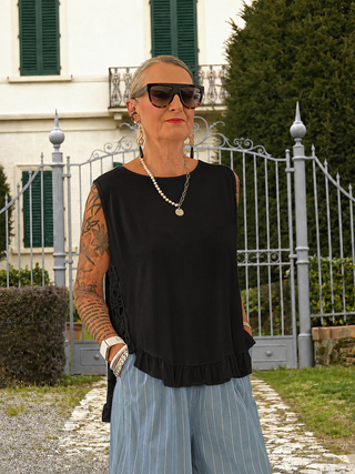 OFF#DLY Top Wina black