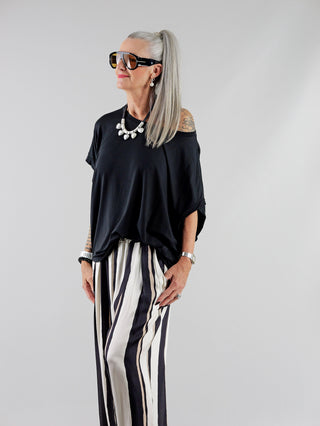 OFF#DLY Top Shirt Hella black