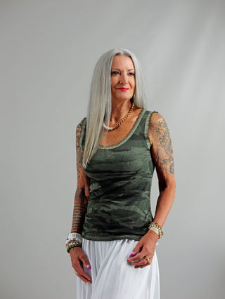 OFF#DLY Top Camo khaki