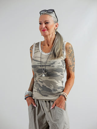 OFF#DLY Top Camo beige