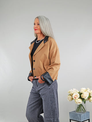 OFF#DLY Jacke Doha camel