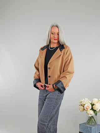 OFF#DLY Jacke Doha camel