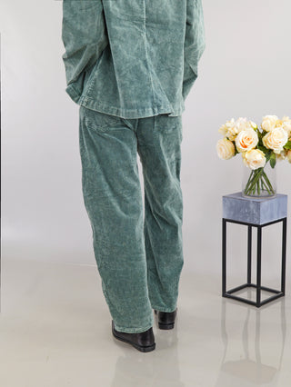 OFF#DLY Cord Pant green